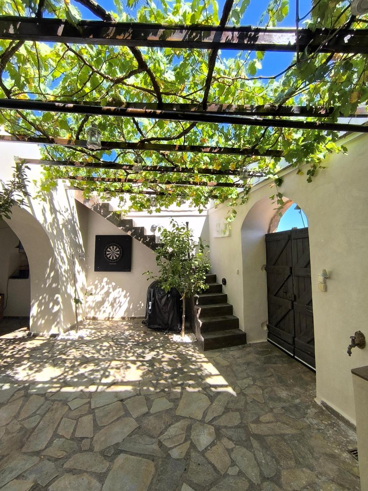 Donquihotel Chalet Karvounades Dış mekan fotoğraf