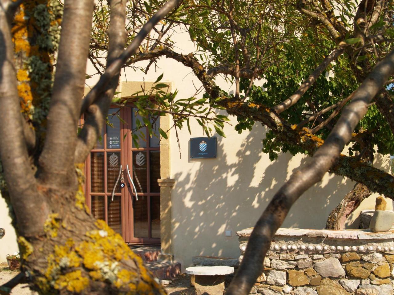 Donquihotel Chalet Karvounades Dış mekan fotoğraf